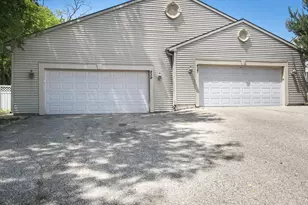 437 Swanson Ct, Twin Lakes, WI 53181 - Photo 2
