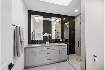 5348 W Argyle Street, Chicago, IL 60630 - Photo 18