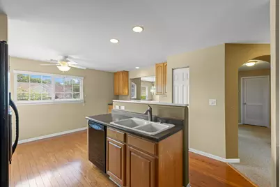 31704 Kline Circle #3170, Warrenville, IL 60555 - Photo 8