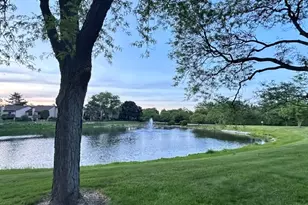 12 Kent Ct, Willowbrook, IL 60527 - Photo 12