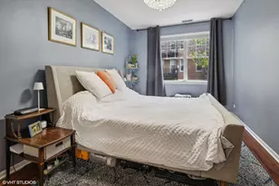 303 W Scott St, Chicago, IL 60610 - Photo 10