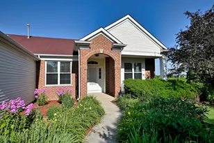 11819 Wolf Creek Ln, Plainfield, IL 60585 - Photo 2