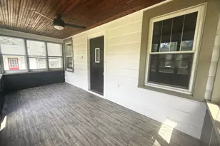 126 E Glover St, Ottawa, IL 61350 - Photo 6