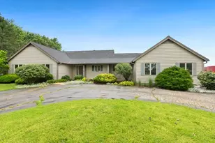 41W580 Rohrsen Rd, Elgin, IL 60124 - Photo 1