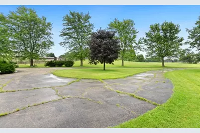 41W580 Rohrsen Road, Elgin, IL 60124 - Photo 2