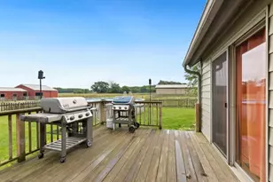 41W580 Rohrsen Rd, Elgin, IL 60124 - Photo 32