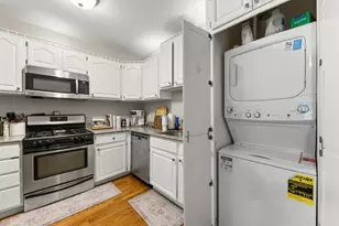2422 N Seminary Ave, Chicago, IL 60614 - Photo 10