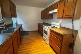 223 N Washington St, Genoa, IL 60135 - Photo 4