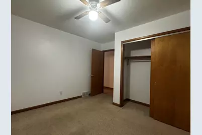 223 N Washington Street, Genoa, IL 60135 - Photo 10
