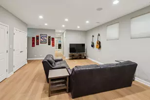 2130 W Le Moyne St, Chicago, IL 60622 - Photo 8