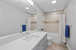 2743 N Ashland Ave, Chicago, IL 60614 - Photo 16