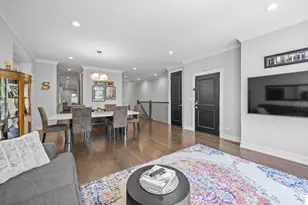 2743 N Ashland Ave, Chicago, IL 60614 - Photo 4