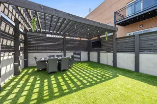 2743 N Ashland Ave, Chicago, IL 60614 - Photo 2