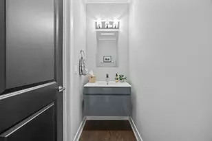 2743 N Ashland Ave, Chicago, IL 60614 - Photo 18