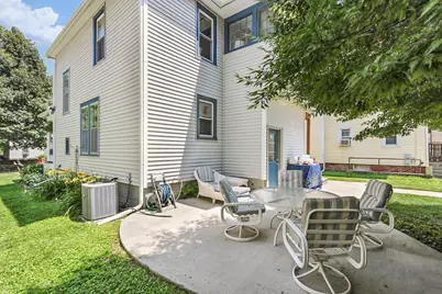 505 W Washington Street, Champaign, IL 61820 - Photo 24