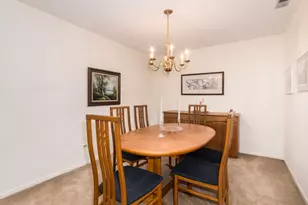 8101 W Courte Dr, Niles, IL 60714 - Photo 8