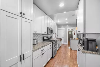 4949 W Winona Street, Chicago, IL 60630 - Photo 10