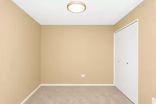 1796 Queensbury Cir, Hoffman Estates, IL 60169 - Photo 18