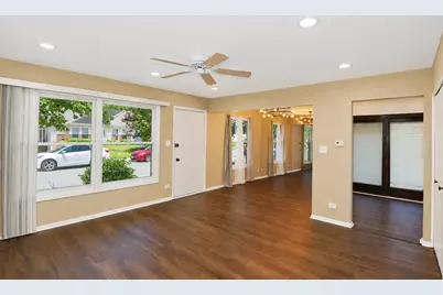 1796 Queensbury Circle, Hoffman Estates, IL 60169 - Photo 6
