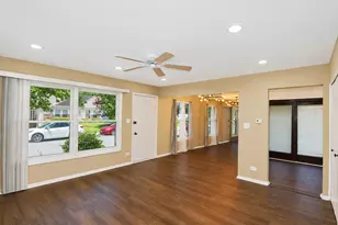 1796 Queensbury Cir, Hoffman Estates, IL 60169 - Photo 6
