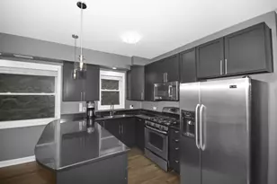 2840 N Damen Ave, Chicago, IL 60618 - Photo 8