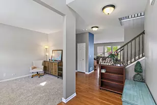 6N495 Roosevelt Ave, Saint Charles, IL 60174 - Photo 4
