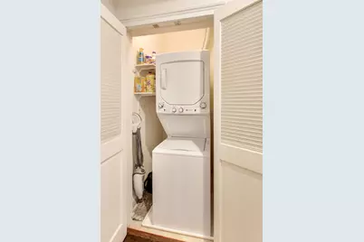 2330 W St Paul Avenue #401, Chicago, IL 60647 - Photo 16
