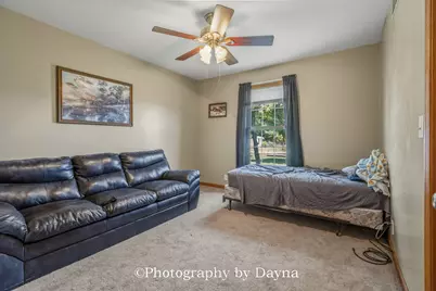 475 S Elm Avenue, Saint Anne, IL 60964 - Photo 12