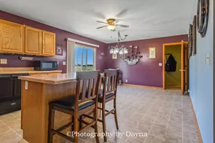 475 S Elm Ave, Saint Anne, IL 60964 - Photo 6