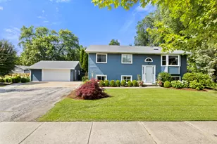 3412 Crescent Ave, Gurnee, IL 60031 - Photo 2