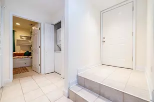 3750 N Wilton Ave, Chicago, IL 60613 - Photo 12