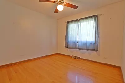 8808 S Pleasant Avenue, Hickory Hills, IL 60457 - Photo 16