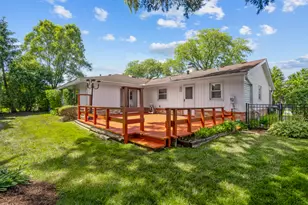 79 Eden Rd, Elk Grove Village, IL 60007 - Photo 24