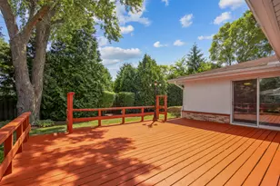 79 Eden Rd, Elk Grove Village, IL 60007 - Photo 26