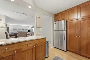 1415 N Dearborn St, Chicago, IL 60610 - Photo 8
