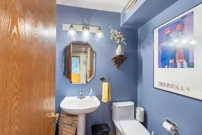 267 W Treehouse Lane, Round Lake, IL 60073 - Photo 8