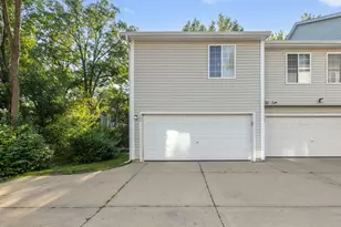 267 W Treehouse Ln, Round Lake, IL 60073 - Photo 18