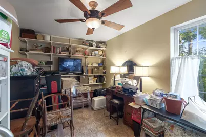 267 W Treehouse Lane, Round Lake, IL 60073 - Photo 14