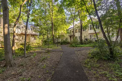 267 W Treehouse Lane, Round Lake, IL 60073 - Photo 20