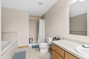 610 High Grove Dr, Minooka, IL 60447 - Photo 16