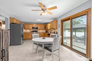 610 High Grove Dr, Minooka, IL 60447 - Photo 10
