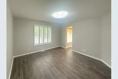 670 Leslie Court, Carol Stream, IL 60188 - Photo 10