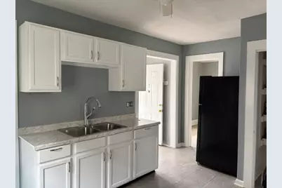 1122 17th Street, Rockford, IL 61104 - Photo 2
