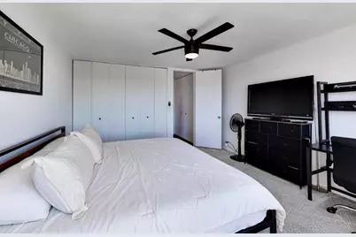 655 W Irving Park Road #3117, Chicago, IL 60613 - Photo 10