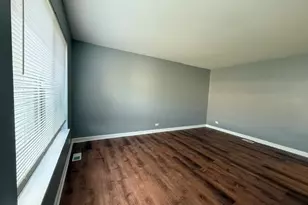 3 Tower Ct, Downers Grove, IL 60516 - Photo 2