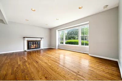 217 Willow Avenue, Deerfield, IL 60015 - Photo 2