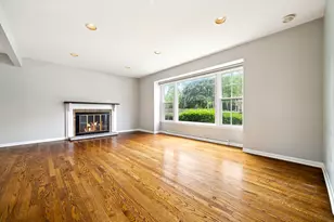 217 Willow Ave, Deerfield, IL 60015 - Photo 2