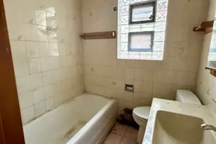 5216 W Melrose St, Chicago, IL 60641 - Photo 10