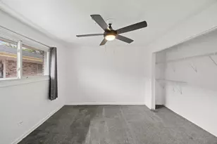 220 W 155th St, Harvey, IL 60426 - Photo 12