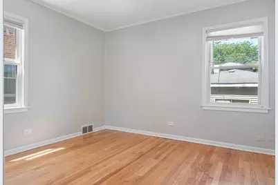 8156 Knox Avenue, Skokie, IL 60076 - Photo 20